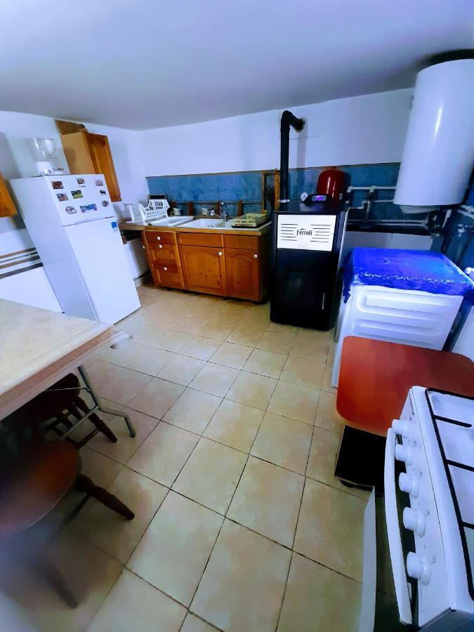Pensiunea Casa Andreea Novaci-Străini Zewnętrze zdjęcie
